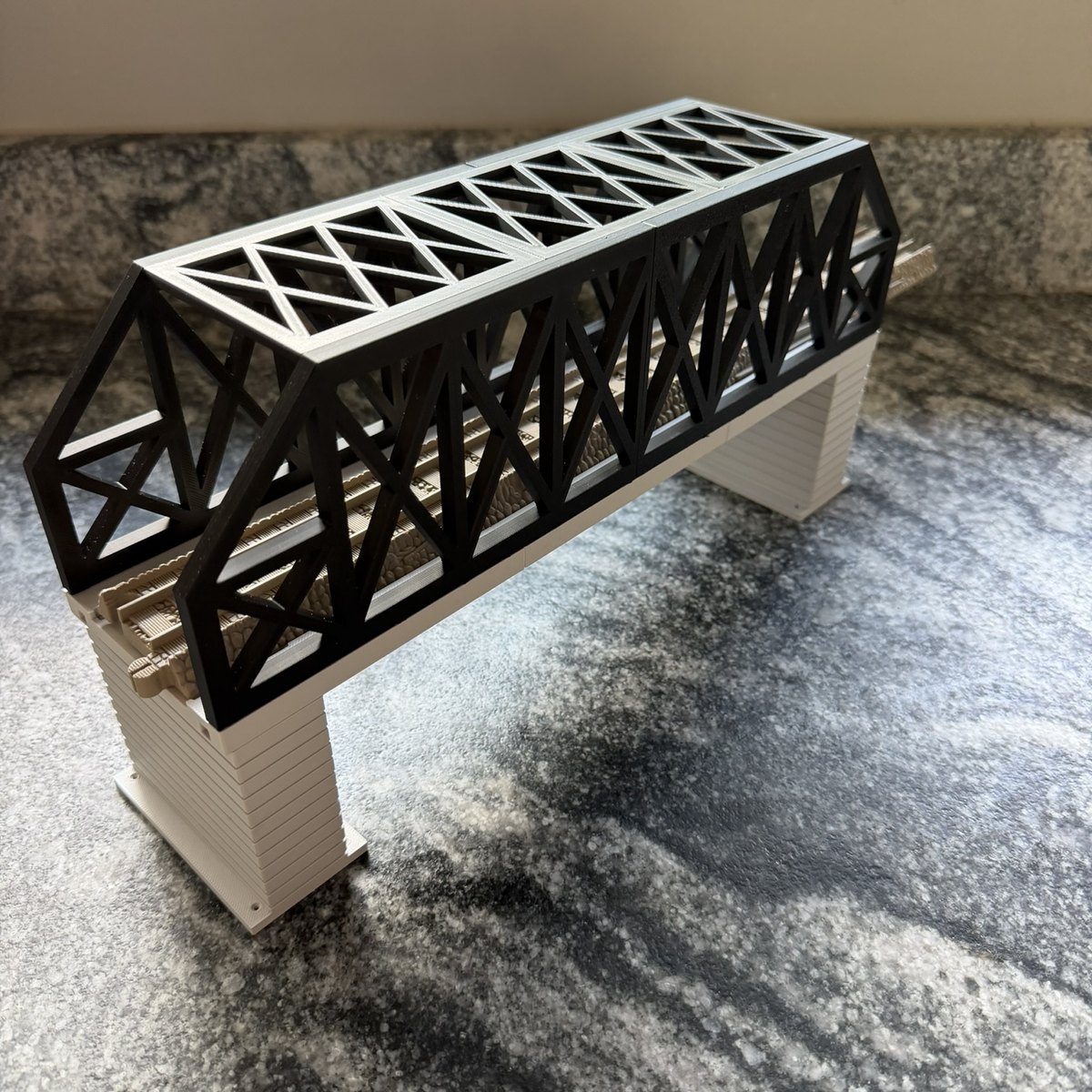 Modulare Brücke, X-Beam Eingleisig 13,5 Zoll, für Thomas the Train-Gleis — photo 2