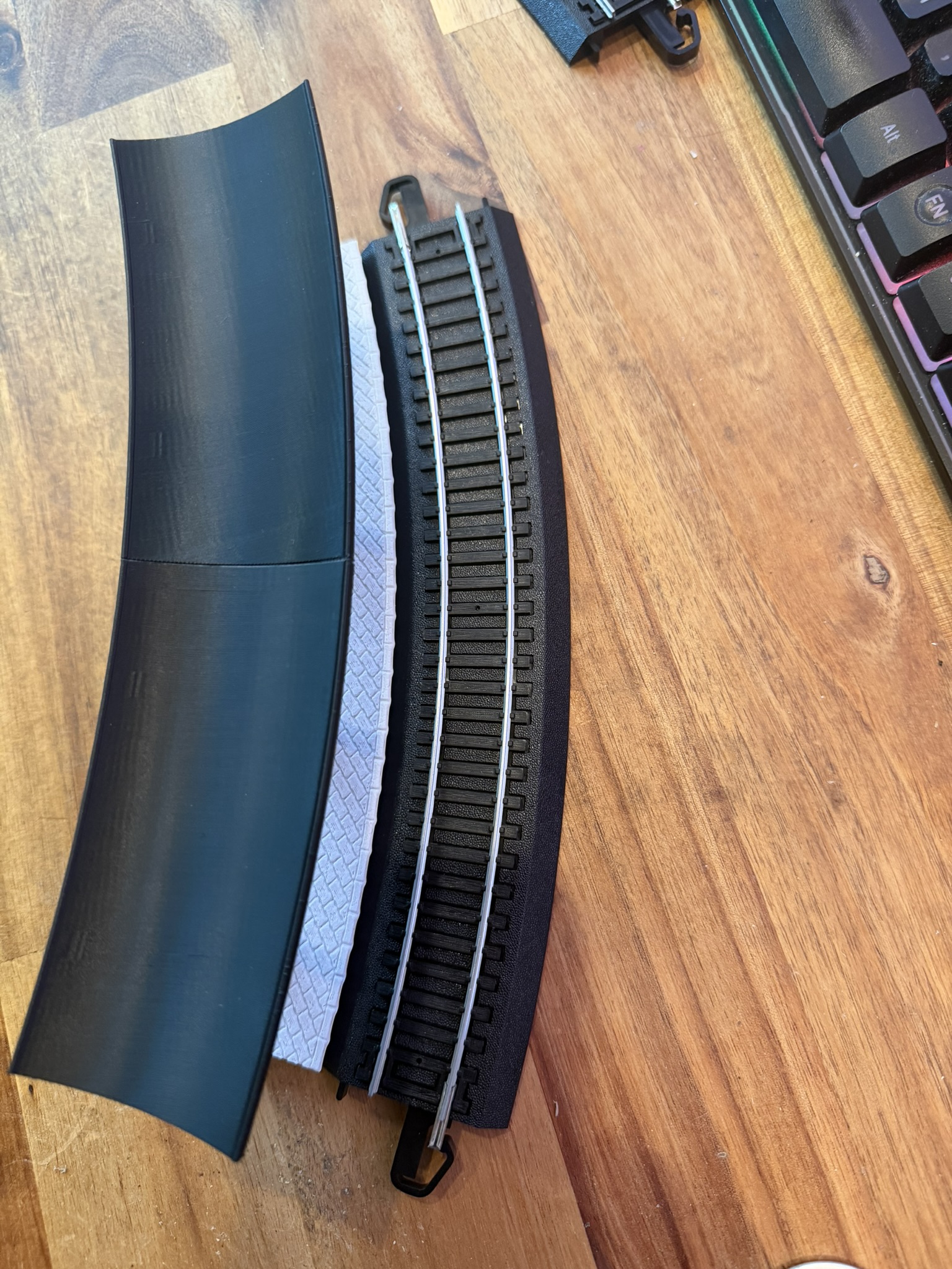 Real print: top view of the curved station along the E-Z Track curve